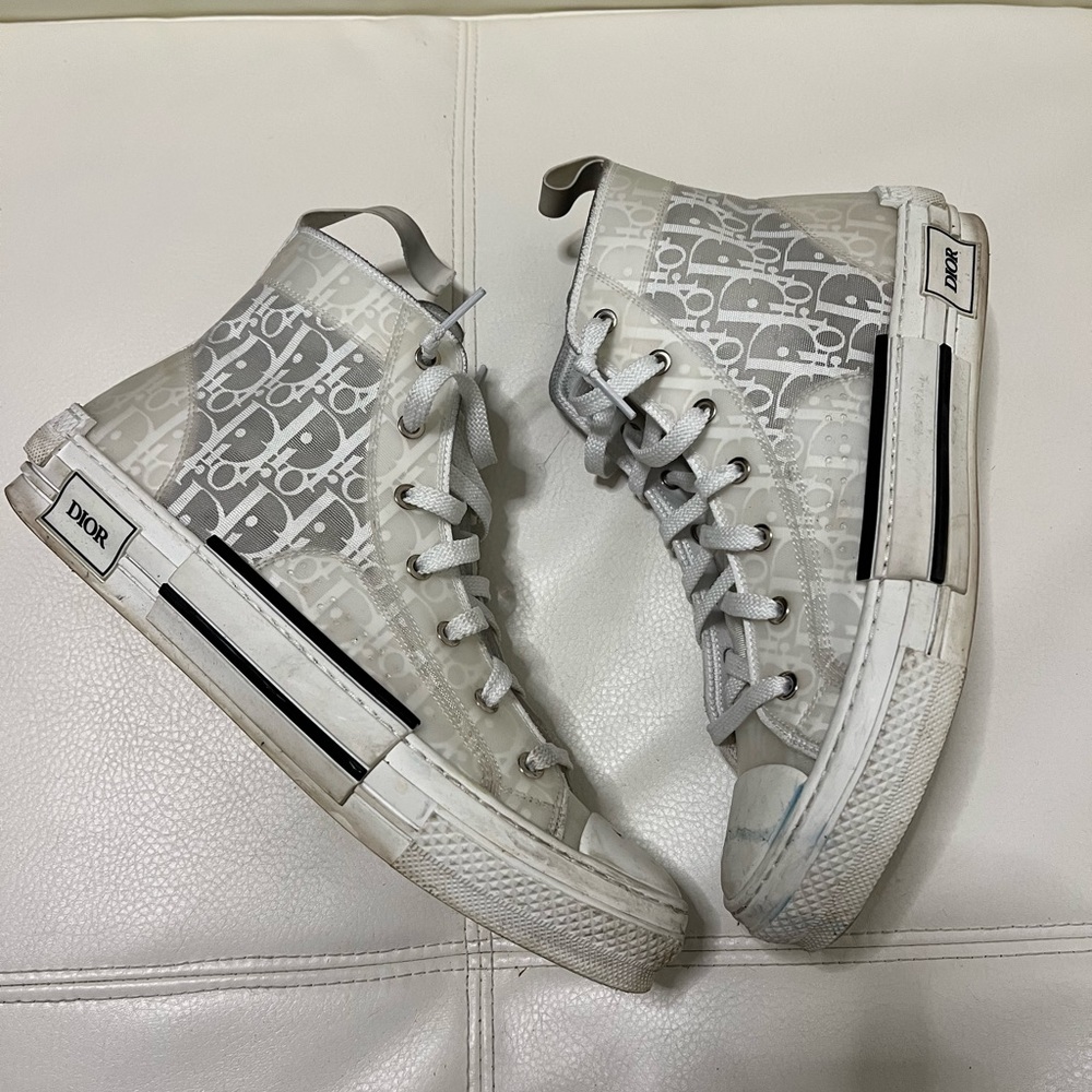 Men’s Authentic B23 HIGH-TOP SNEAKER - White Dior Oblique Canvas